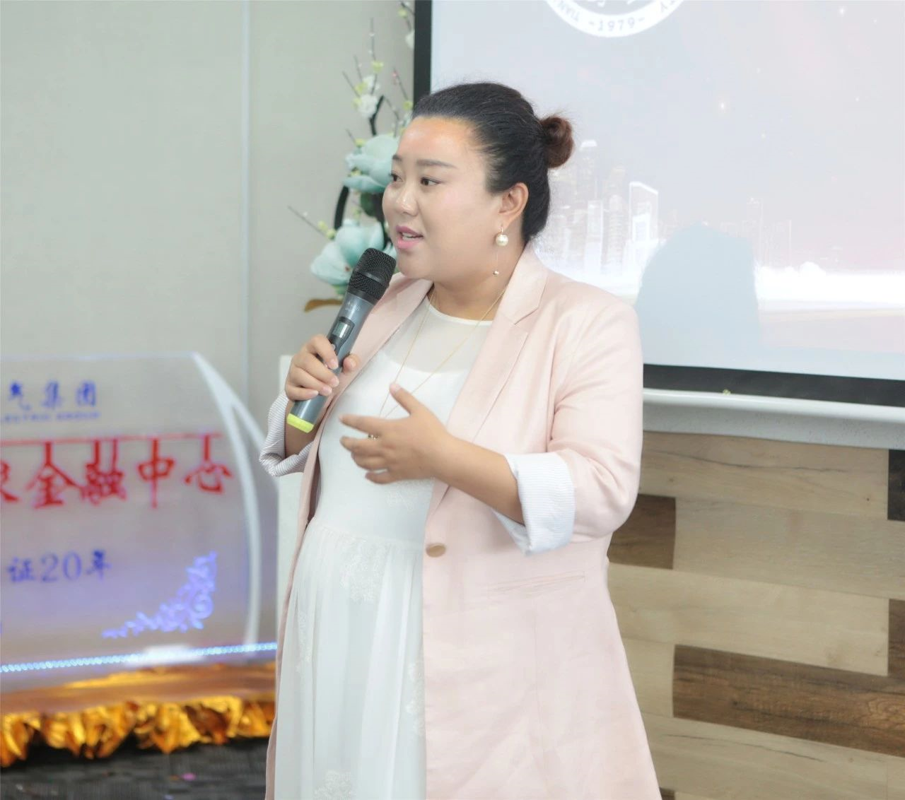 1528352363100715.png 1528352363100715.png